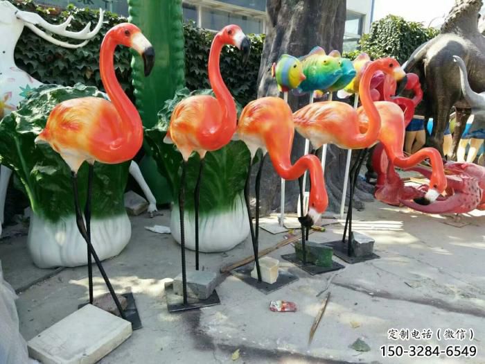 玻璃鋼城市火烈鳥雕塑 風(fēng)景區(qū)彩繪雕塑 抽象擺件 玻璃鋼城市火烈鳥雕塑 風(fēng)景區(qū)彩繪雕塑 抽象擺件