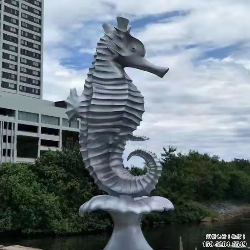 城市河馬雕塑，網(wǎng)格體育雕塑，古銅效果