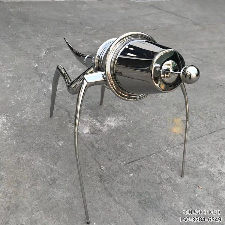 公園蝗蟲雕塑，噴砂發光雕塑，拋光工藝