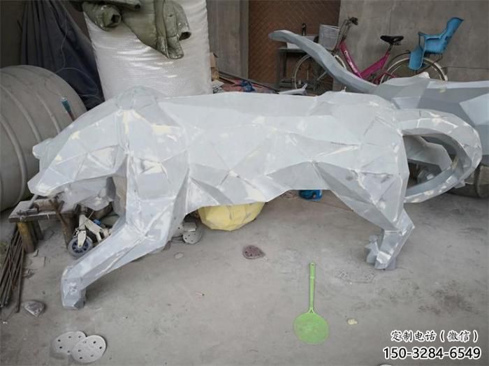 街道獵豹雕塑，鍛造動物雕塑，古銅效果