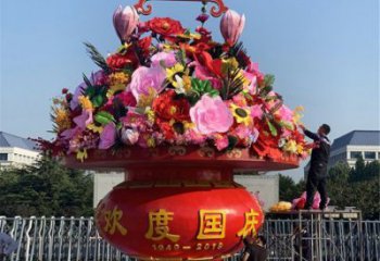 景區(qū)花籃雕塑，仿真歐式雕塑，鐵藝材質(zhì)