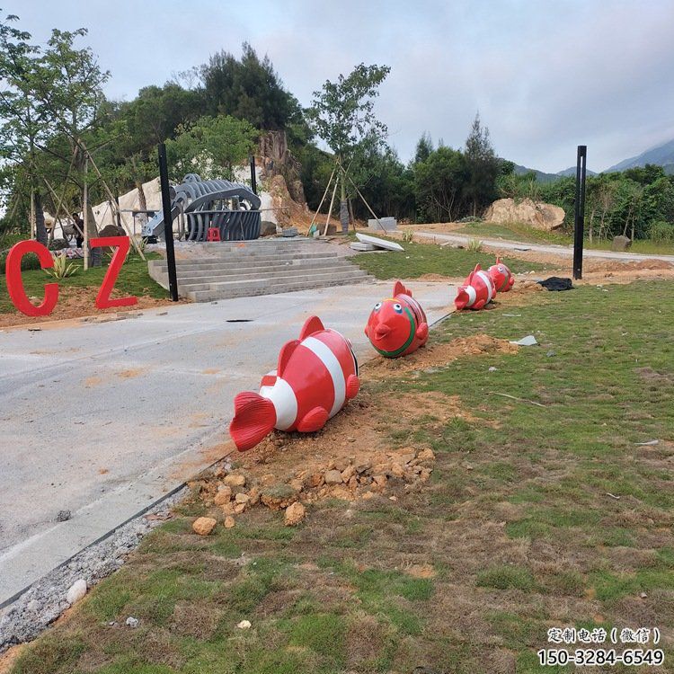 廣場(chǎng)坐凳雕塑 抽象景觀小品 烤漆雕塑 廣場(chǎng)坐凳雕塑 抽象景觀小品 烤漆雕塑