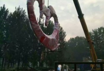 大型商場(chǎng)心形雕塑 仿真桃心雕塑 烤漆愛(ài)情雕塑