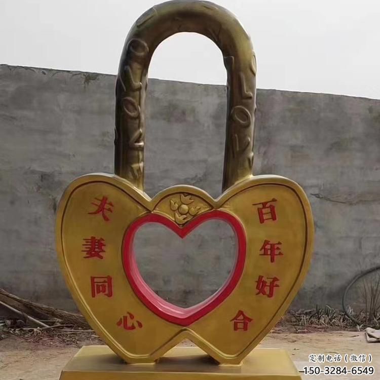 街頭鎖子雕塑 大型別墅區(qū)雕塑 鋼管同心鎖雕塑