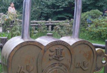 中式鎖子雕塑 啞光同心鎖雕塑 游樂(lè)場(chǎng)雕塑