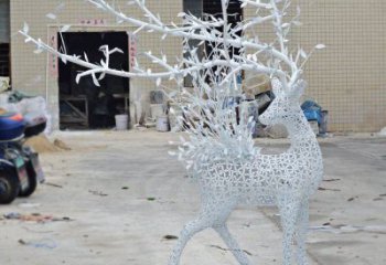 鏤空梅花鹿雕塑標準，彩鋼制作，鏤空工藝動物雕塑優(yōu)價