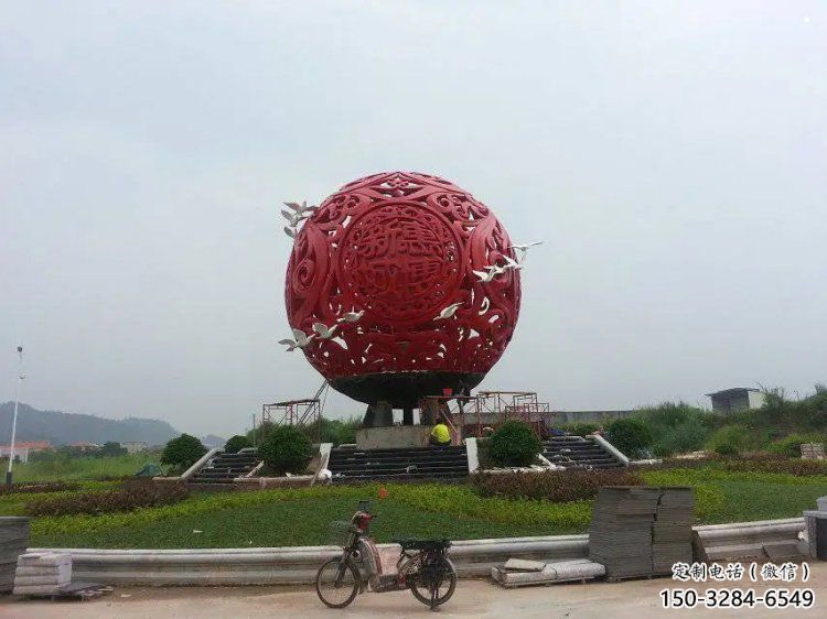 圓球雕塑廠家，廣場(chǎng)雕塑，烤漆圓球雕塑訂做