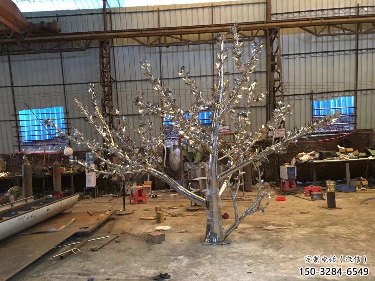 楓樹雕塑制作，動態(tài)雕塑，不銹鋼楓樹雕塑定制廠家