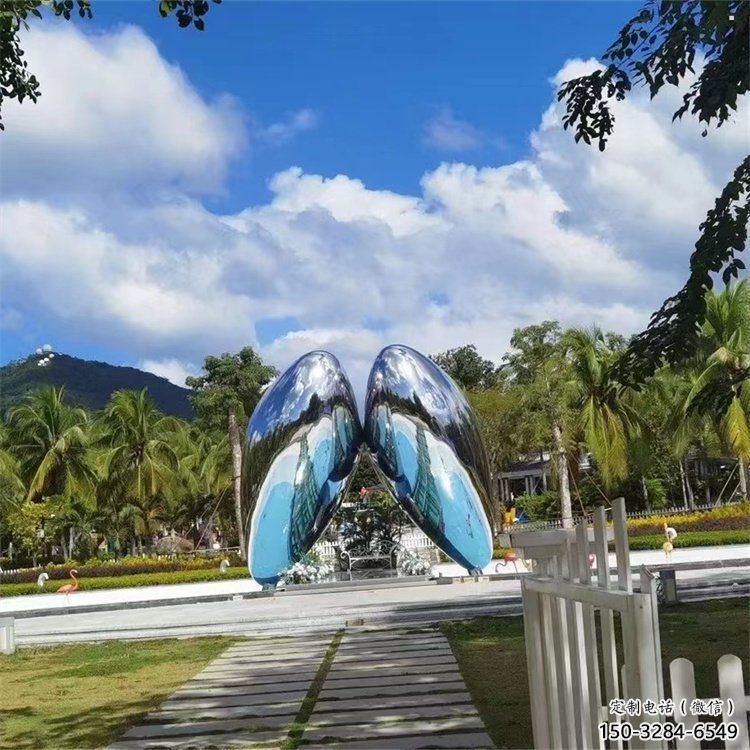 四葉草雕塑廠家，景區(qū)案例，不銹鋼四葉草雕塑常用
