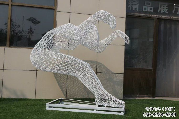 戶外鏤空體育雕塑通用，運動員雕塑，鐵藝人物雕塑供應