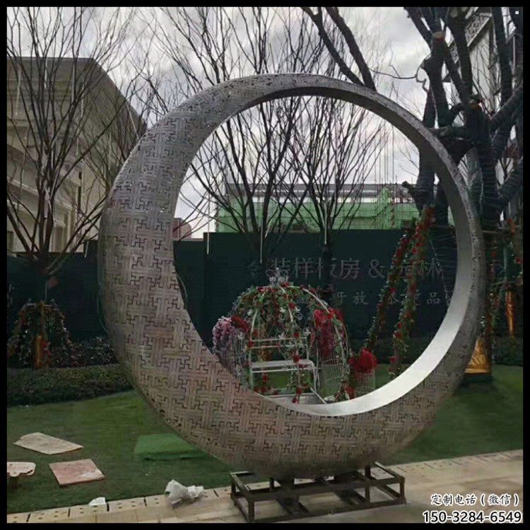 月牙雕塑工廠優(yōu)選,城市裝飾,景觀鏤空月牙雕塑供給 月牙雕塑工廠優(yōu)選,城市裝飾,景觀鏤空月牙雕塑供給