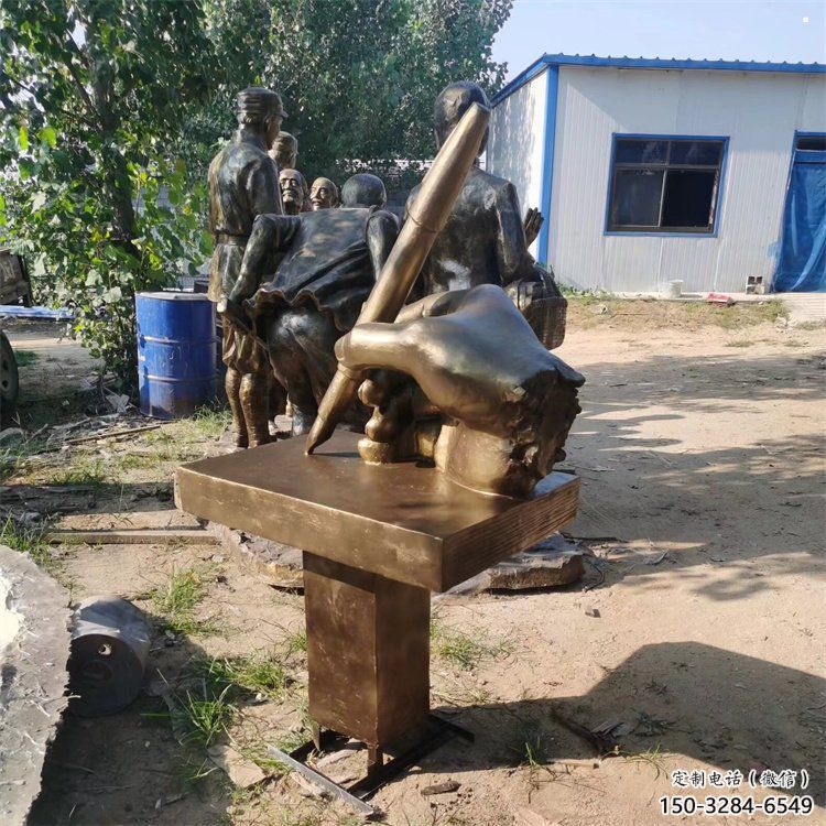 揚(yáng)州手握鋼筆雕塑，街道標(biāo)識，玻璃鋼手握鋼筆雕塑廠家