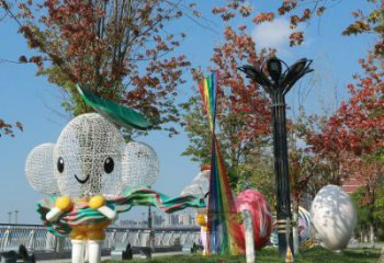 煙臺戶外鏤空卡通雕塑供應，花園小品，鐵藝卡通雕塑展品