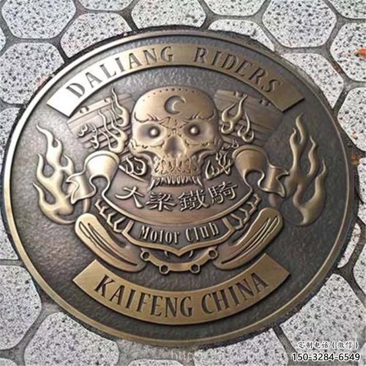涪陵鑄造校徽雕塑